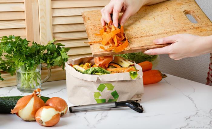Cutting Food Costs Without Losing Flavor shutterstock 2093514952 scaled 1