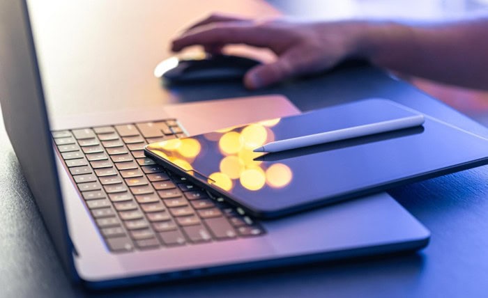 Screens, Sand and Side Income: What Digital Nomads Should Check Before Promoting a Crypto Game Affiliate Offer Screenshot 3 6