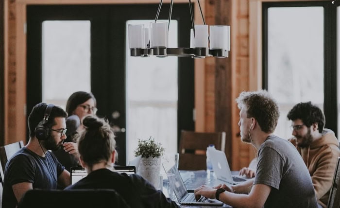 What Interns and Founders Alike Should Know About Business Mistakes Screenshot 1 2